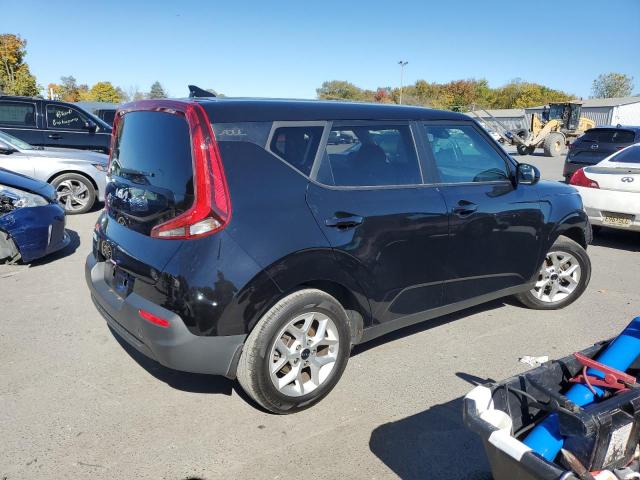 Image 3 of 2022 KIA SOUL LX 2022 with VIN KNDJ23AUXN7172116