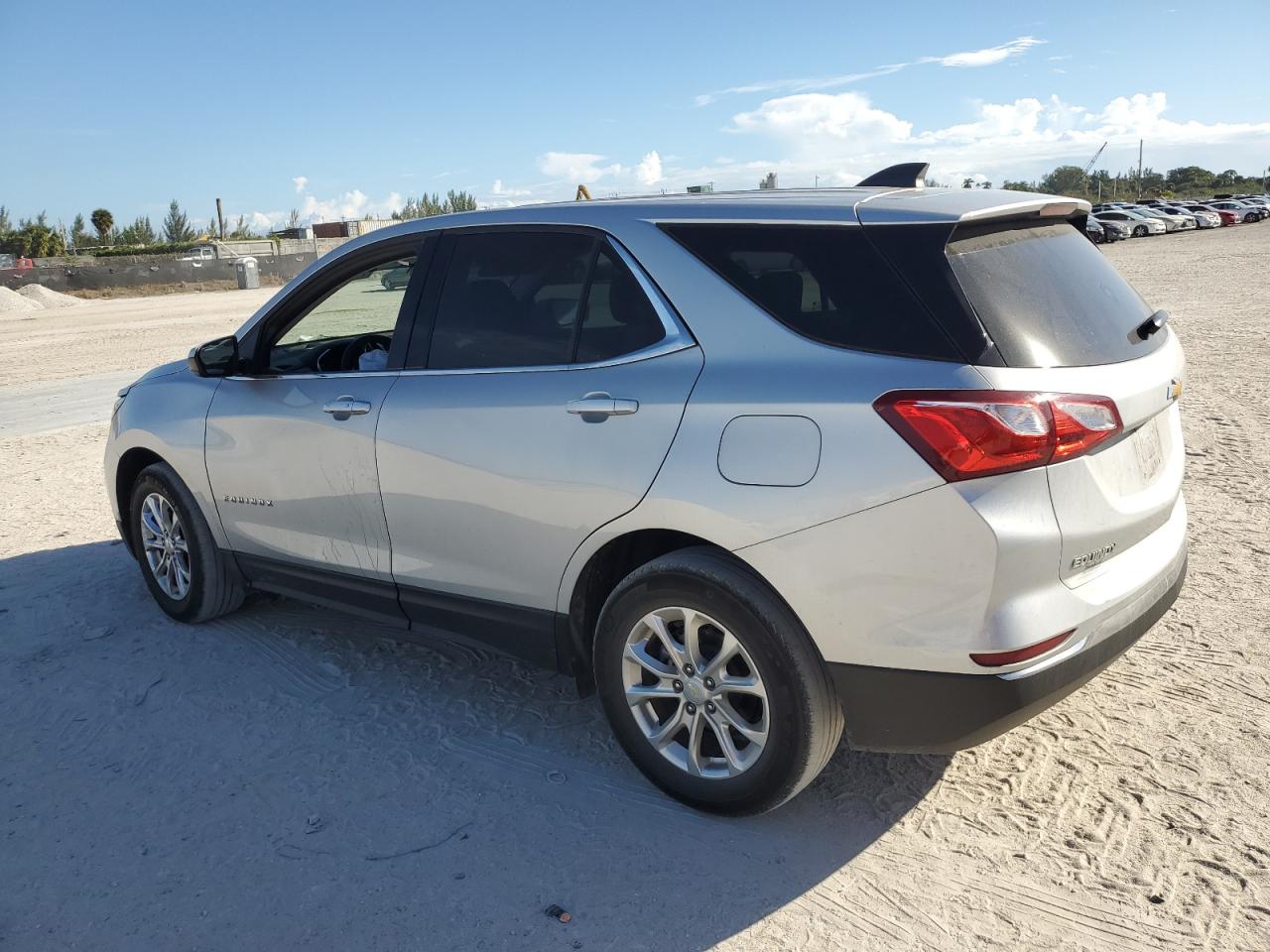 Изображение 2 2020 CHEVROLET EQUINOX LT 2020 с VIN 2GNAXKEV6L6198988