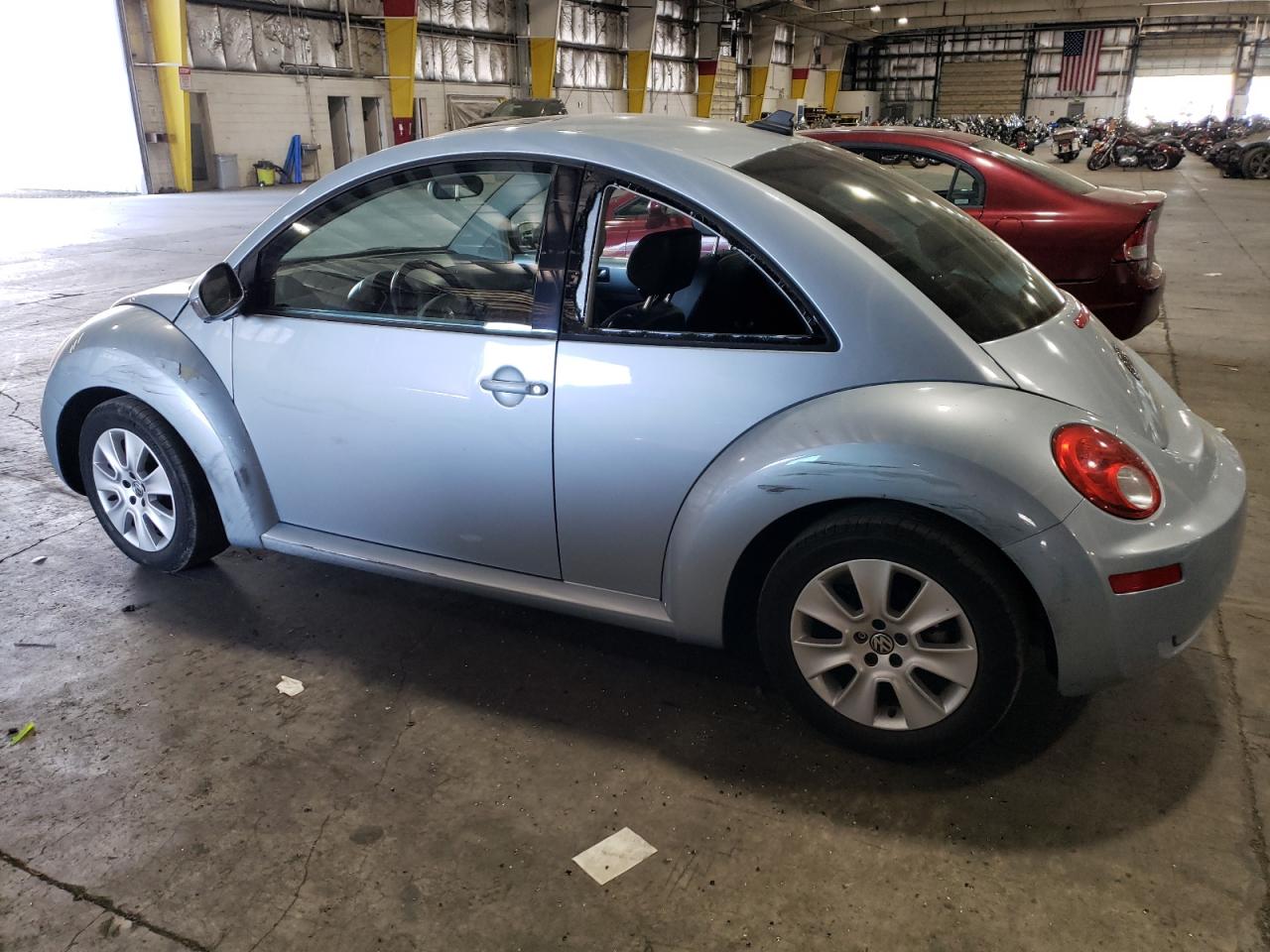 Image 2 of Volkswagen New Beetle S 2009 with VIN 3VWRW31C89M513665