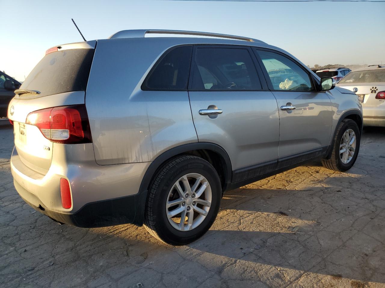 Obraz 3 z 2015 KIA SORENTO LX 2015 z VIN 5XYKT4A65FG562991