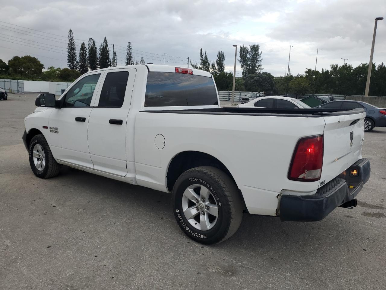 Изображение 2 2015 RAM 1500 ST 2015 с VIN 1C6RR7FM4FS526958