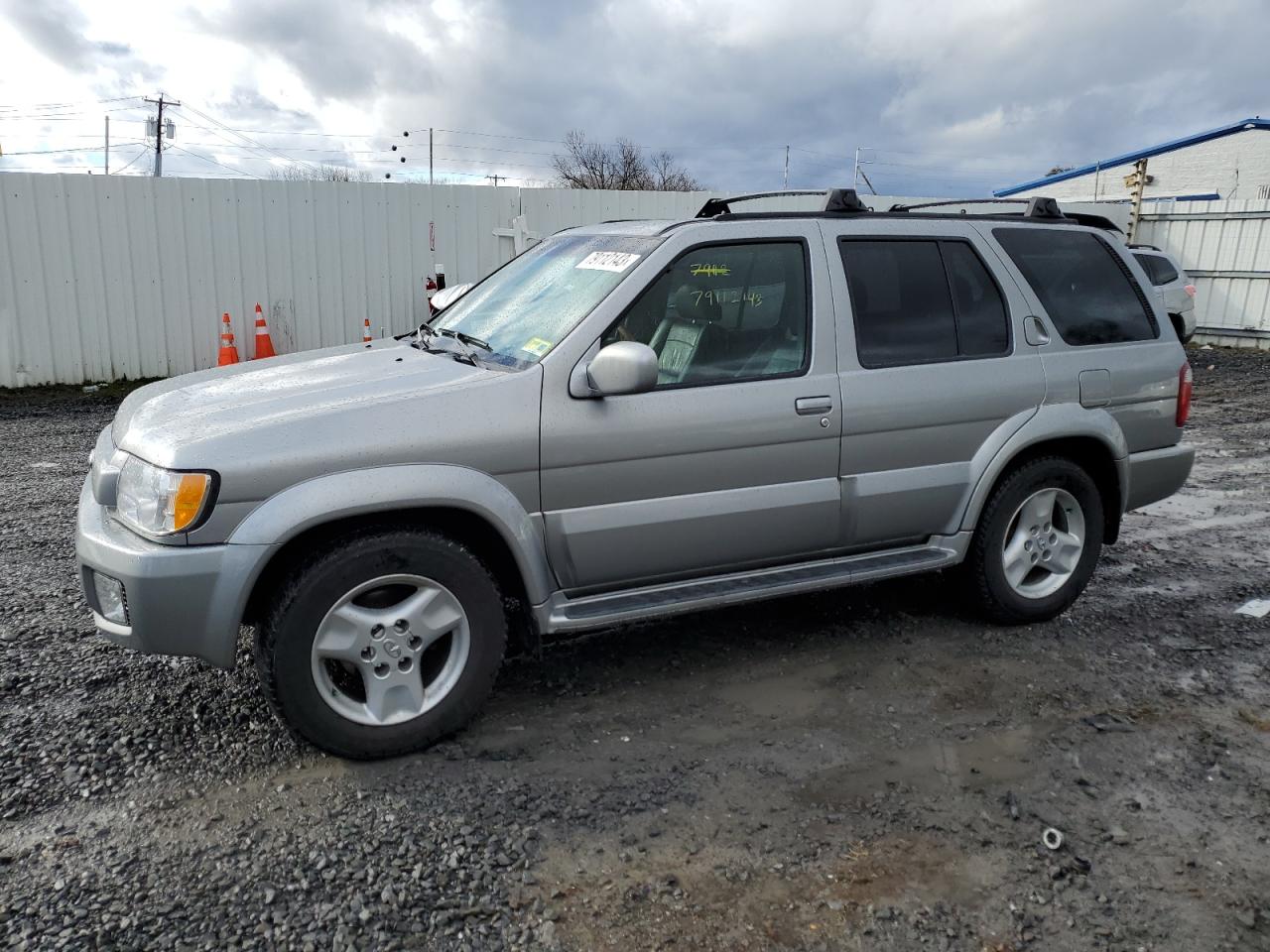 2001 INFINITI QX4 2001 image