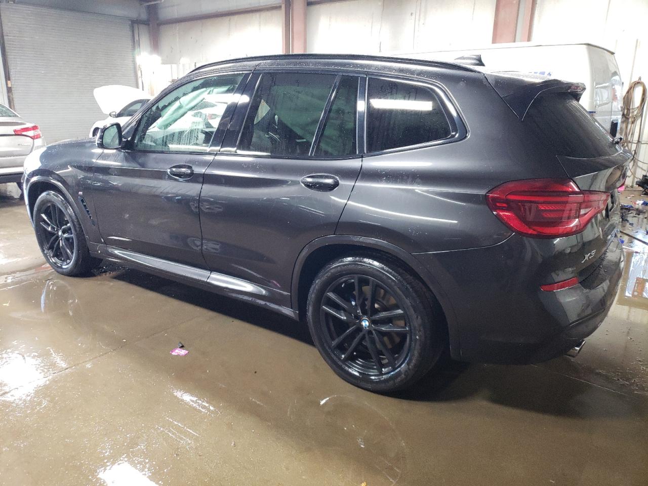 Obraz 2 z 2019 BMW X3 XDRIVE30I 2019 z VIN 5UXTR9C56KLP88619