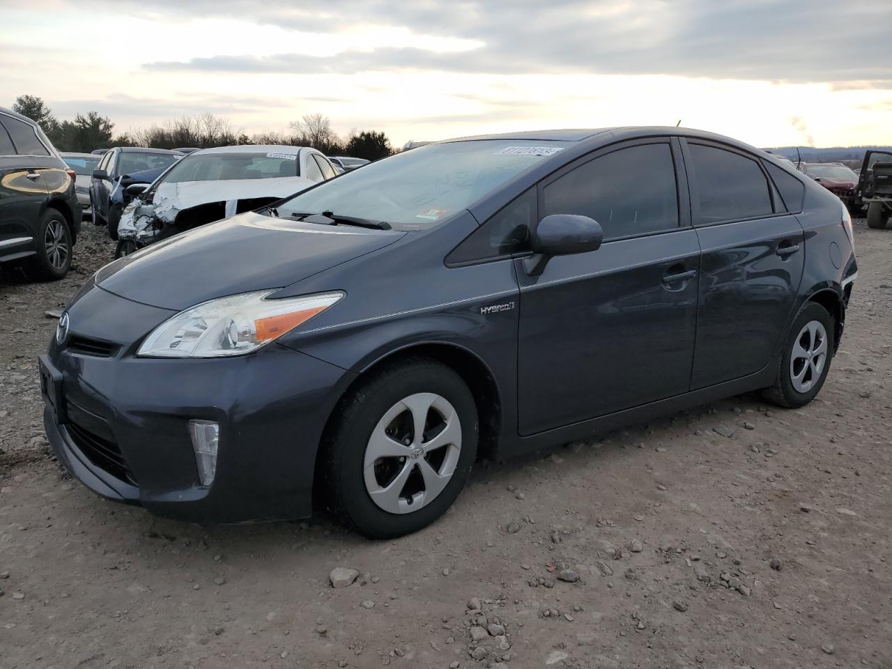 Изображение 1 2015 TOYOTA PRIUS  2015 с VIN JTDKN3DU2F1879612