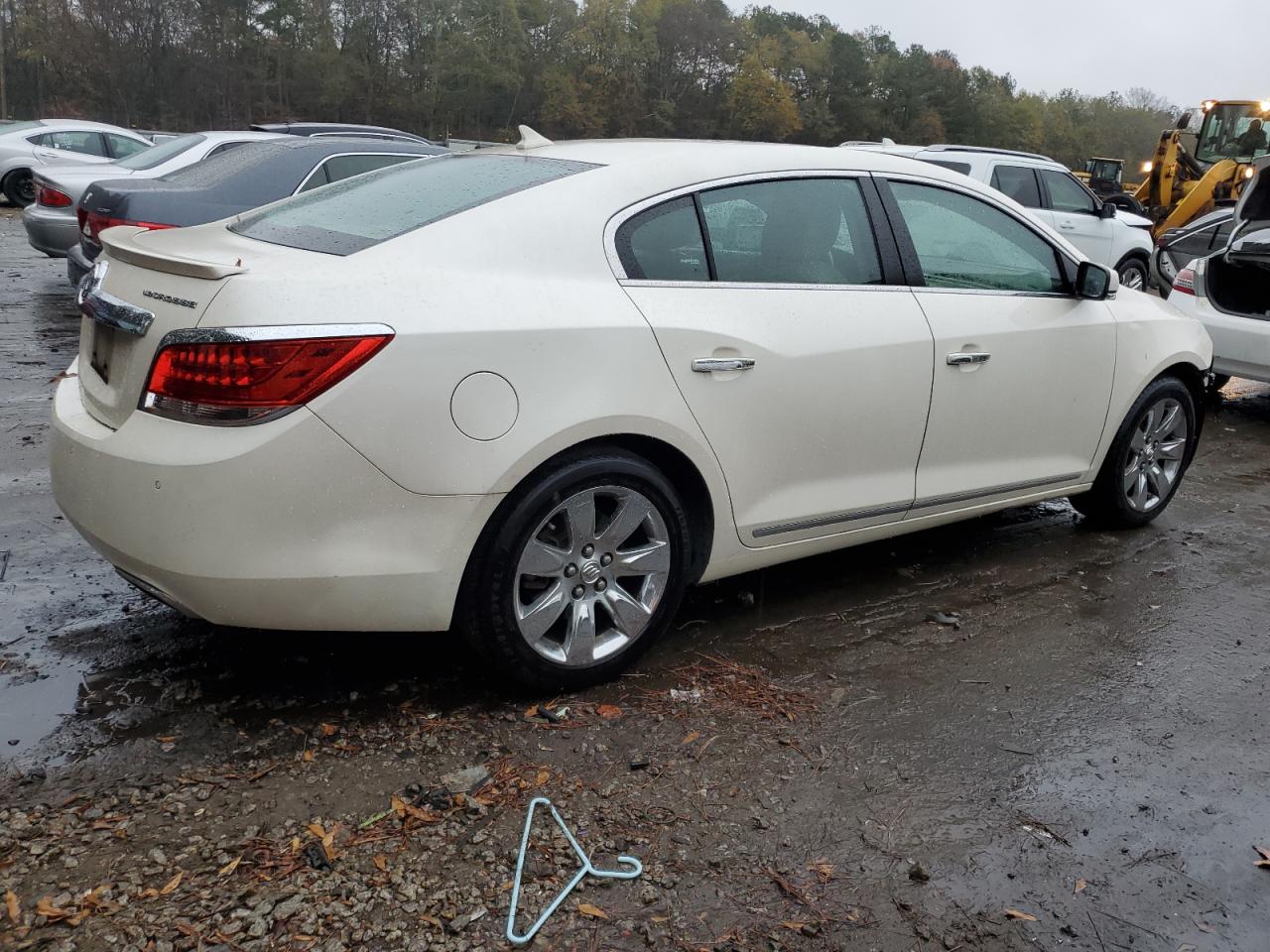Изображение 3 2013 BUICK LACROSSE  2013 с VIN 1G4GC5E3XDF284533