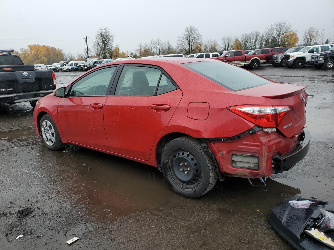 Image 2 of 2015 TOYOTA COROLLA L 2015 with VIN 2T1BURHE8FC333952