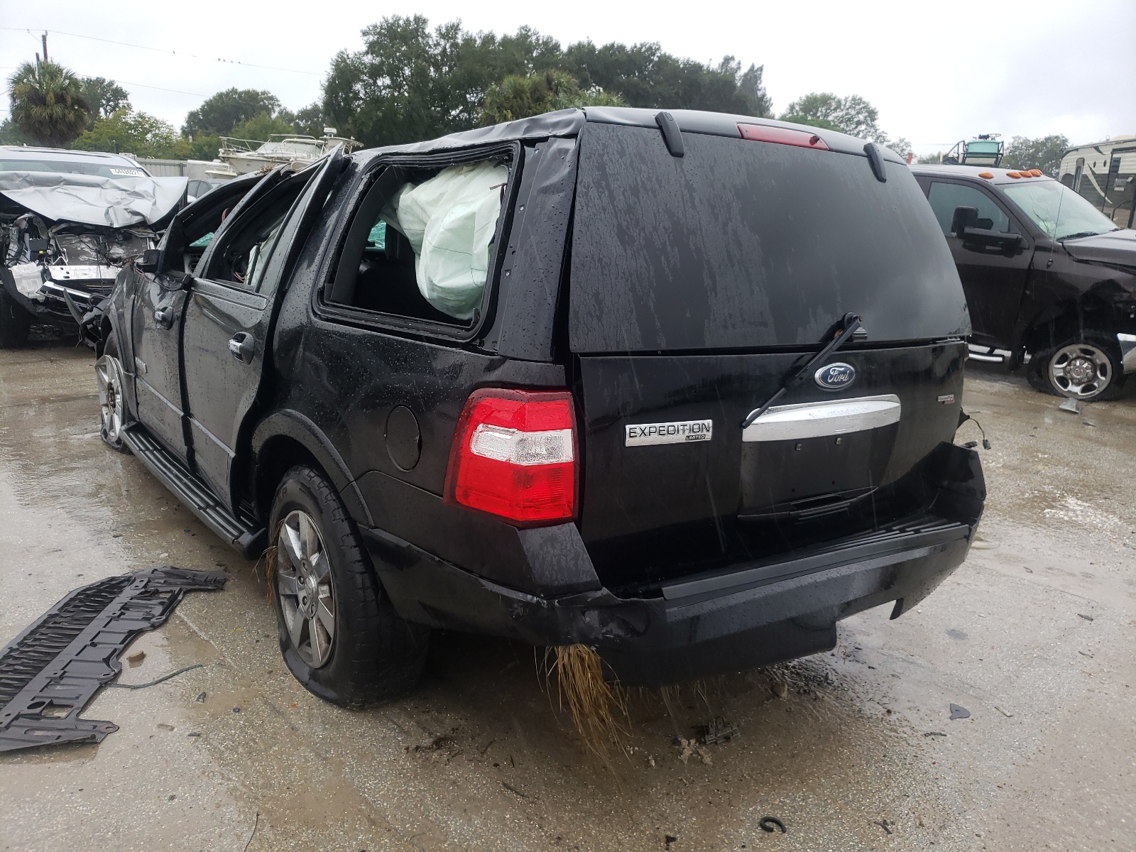Image 3 of 2007 FORD EXPEDITION LIMITED 2007 with VIN 1FMFU19577LA67573
