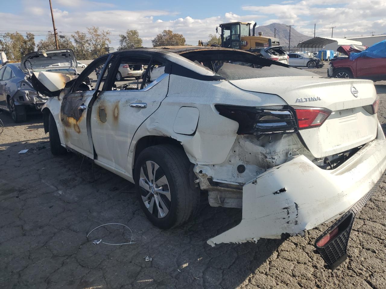 Image 2 of 2019 NISSAN ALTIMA S 2019 with VIN 1N4BL4BV2KN325048