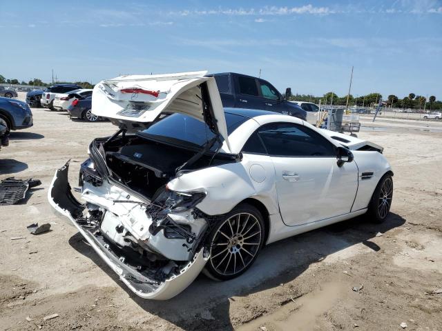 Obraz 3 z 2019 MERCEDES-BENZ SLC 300 2019 z VIN WDDPK3JA6KF160424