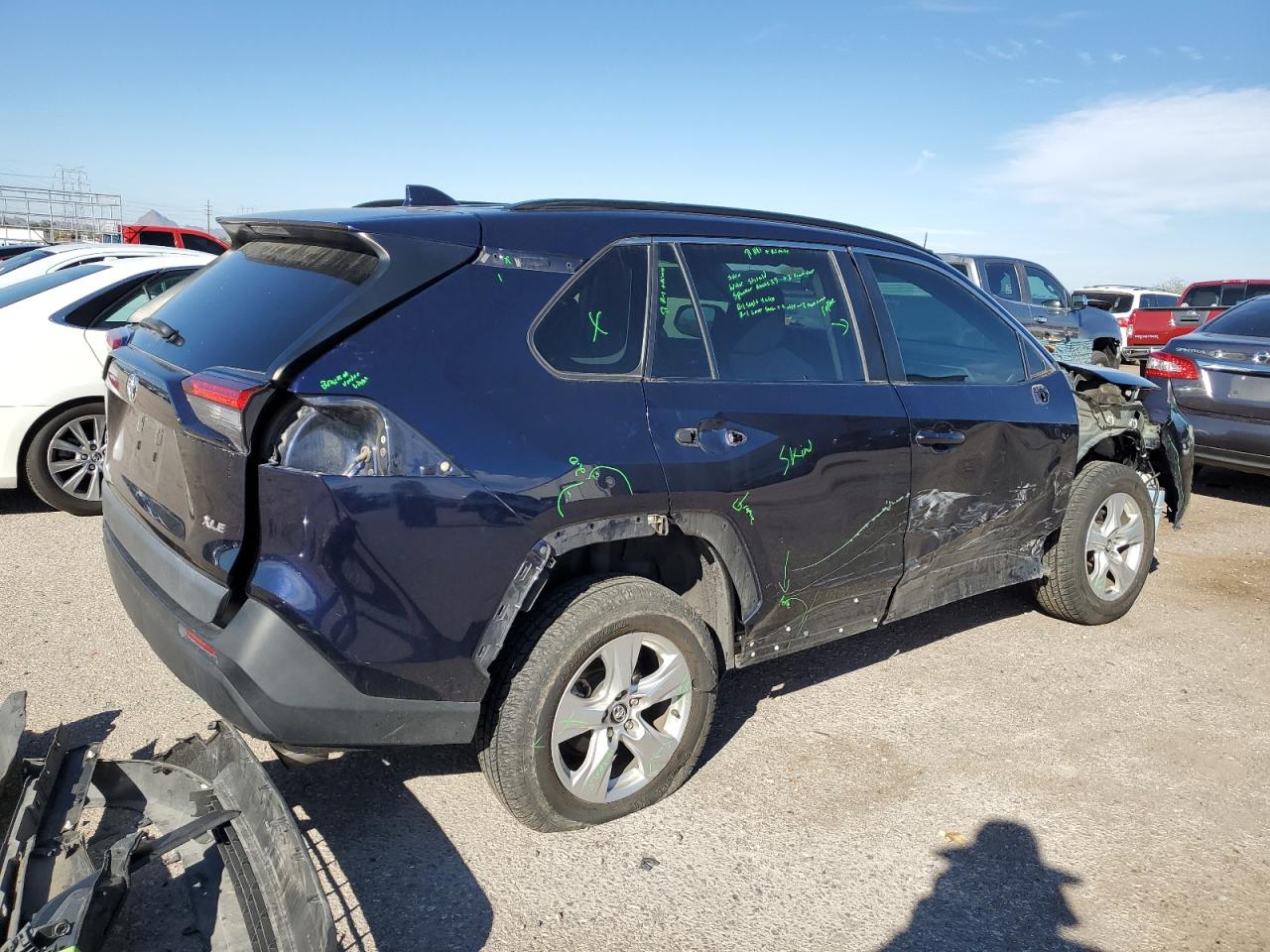 Obraz 3 z 2020 TOYOTA RAV4 XLE 2020 z VIN 2T3W1RFV7LC054038