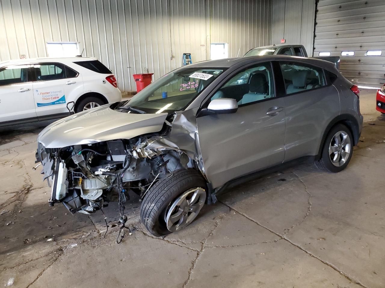 Изображение 1 2019 HONDA HR-V LX 2019 с VIN 3CZRU6H31KM710032