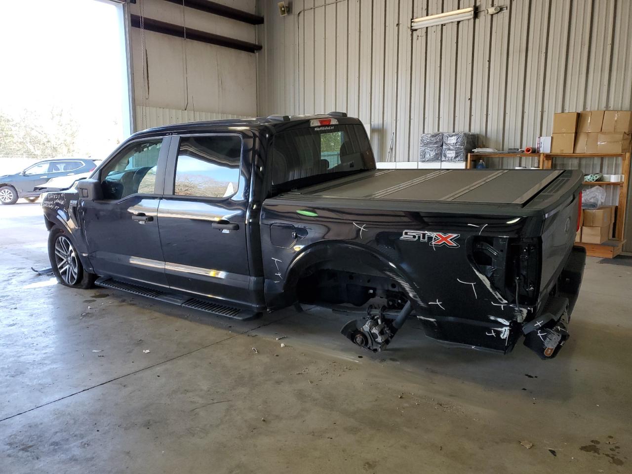 Изображение 2 2021 FORD F150 SUPERCREW 2021 с VIN 1FTEW1CPXMFB06932