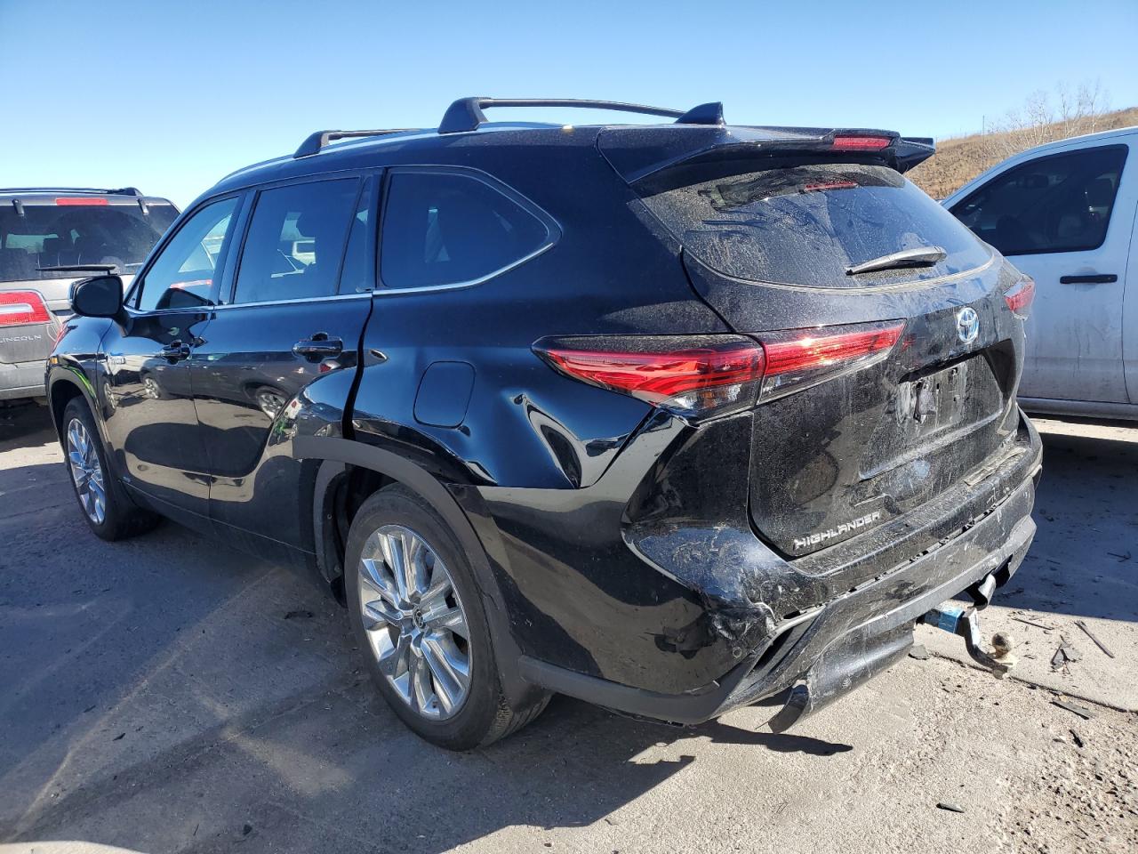 Obraz 2 z 2021 TOYOTA HIGHLANDER HYBRID LIMITED 2021 z VIN 5TDXBRCH5MS529610