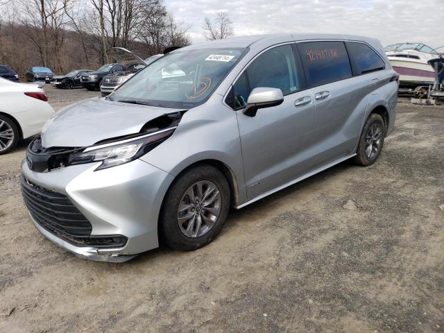 Изображение 2021 TOYOTA SIENNA LE 2021