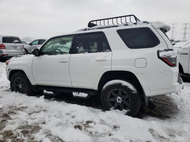 Изображение 2 2022 TOYOTA 4RUNNER TRAIL 2022 с VIN JTETU5JR2N6079893