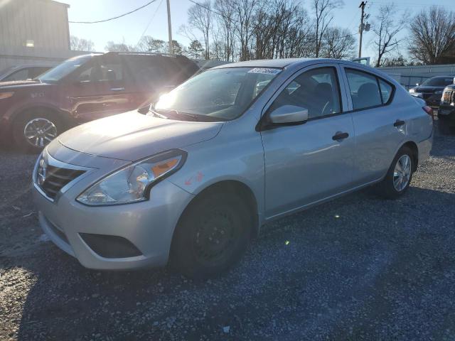 Obraz 1 z 2018 NISSAN VERSA S 2018 z VIN 3N1CN7AP5JL830418