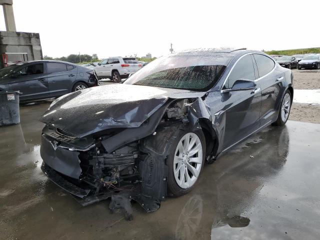 Obraz 1 z 2017 TESLA MODEL S  2017 z VIN 5YJSA1E22HF188037