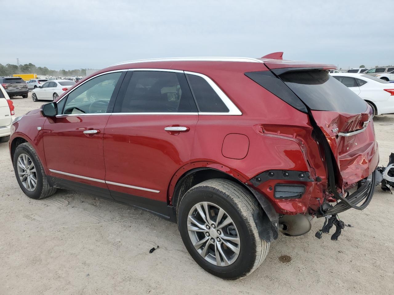 Image 2 of 2022 CADILLAC XT5 PREMIUM LUXURY 2022 with VIN 1GYKNCRS8NZ118150
