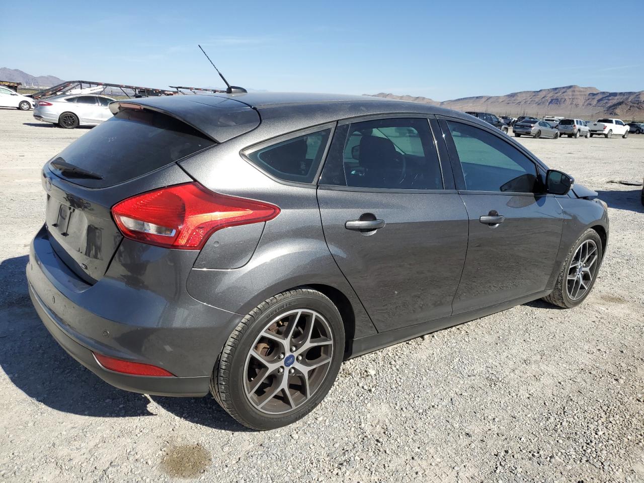 Изображение 3 2017 FORD FOCUS SEL 2017 с VIN 1FADP3M27HL245808