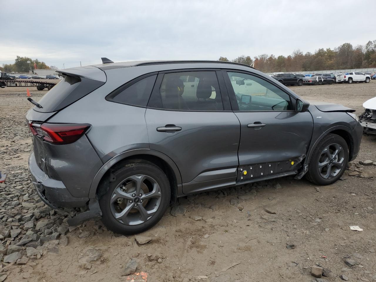 Image 3 of 2023 FORD ESCAPE ST LINE 2023 with VIN 1FMCU9MN6PUA09666