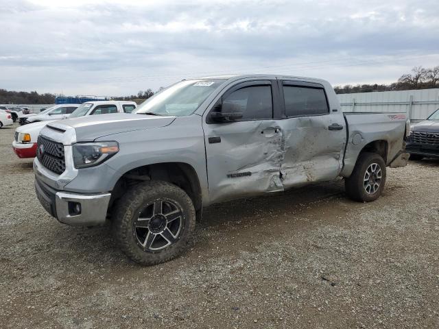 Obraz 1 z 2019 TOYOTA TUNDRA CREWMAX SR5 2019 z VIN 5TFDW5F10KX841727