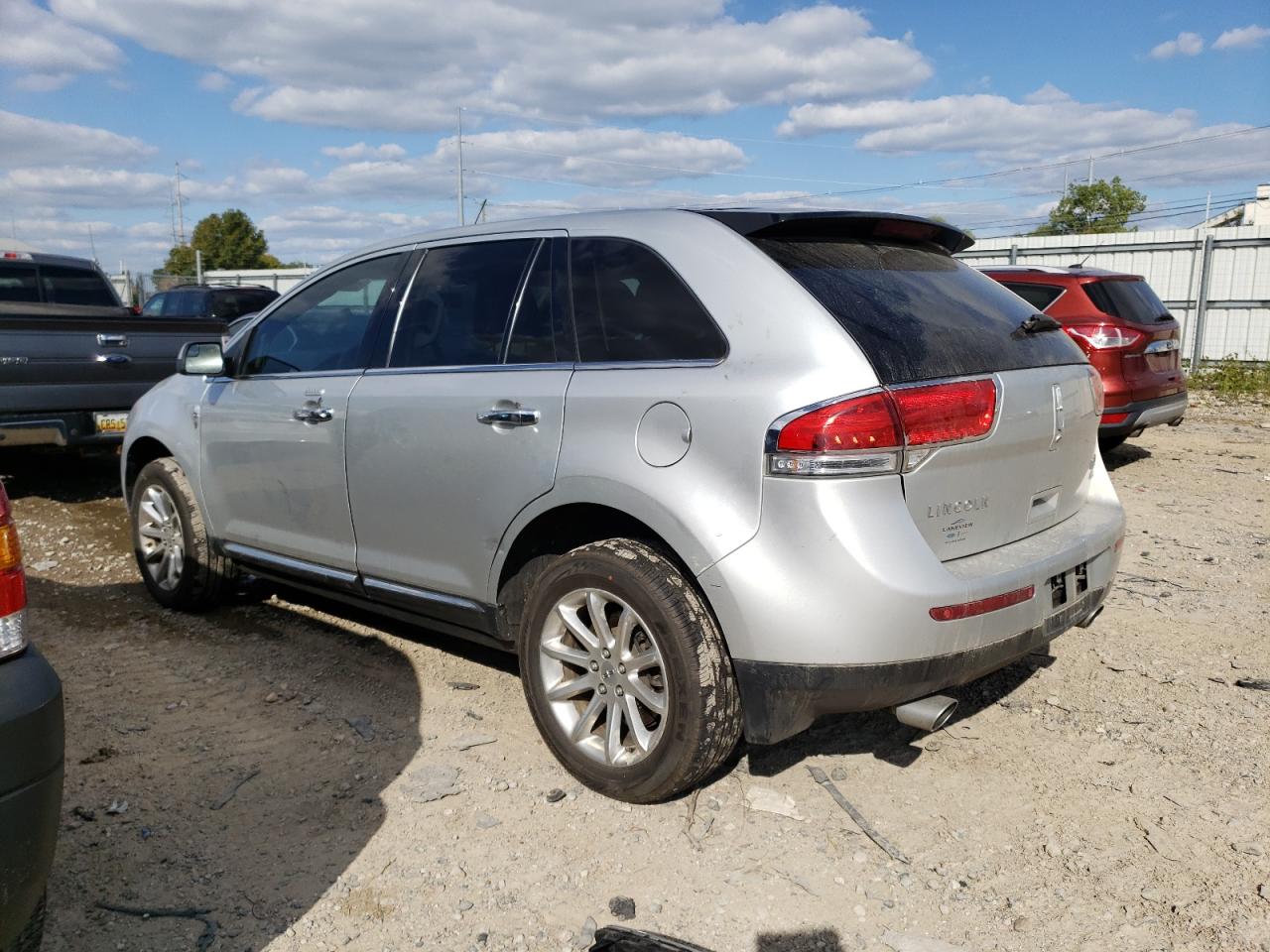 Obraz 2 z 2011 LINCOLN MKX  2011 z VIN 2LMDJ8JK4BBJ28059