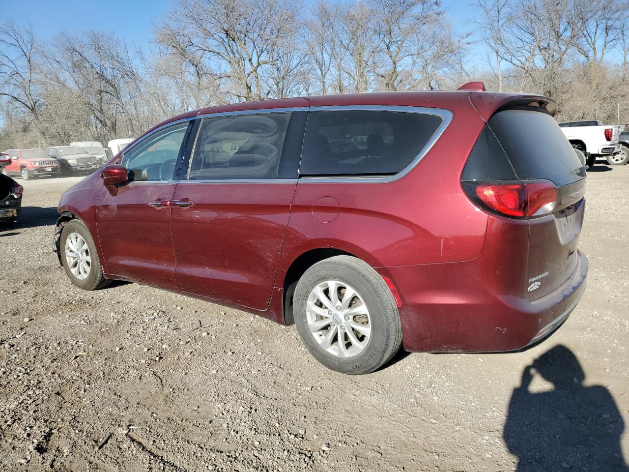 Изображение 2 2018 CHRYSLER PACIFICA TOURING PLUS 2018 с VIN 2C4RC1FG6JR277896