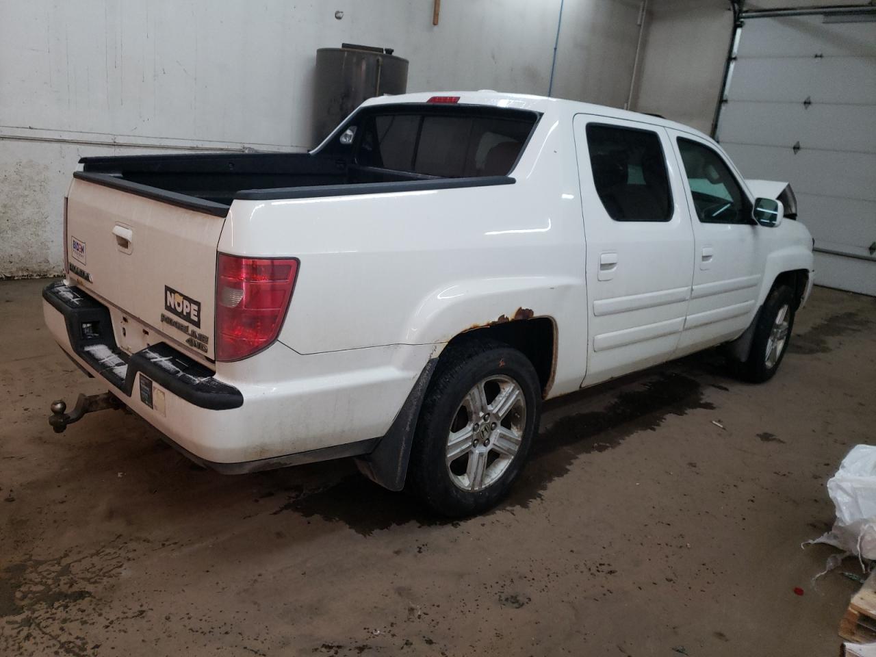 Image 3 of 2010 HONDA RIDGELINE RTL 2010 with VIN 5FPYK1F53AB011350