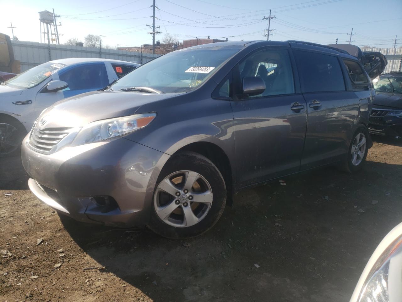 Image 1 of 2011 TOYOTA SIENNA LE 2011 with VIN 5TDKK3DC4BS162058
