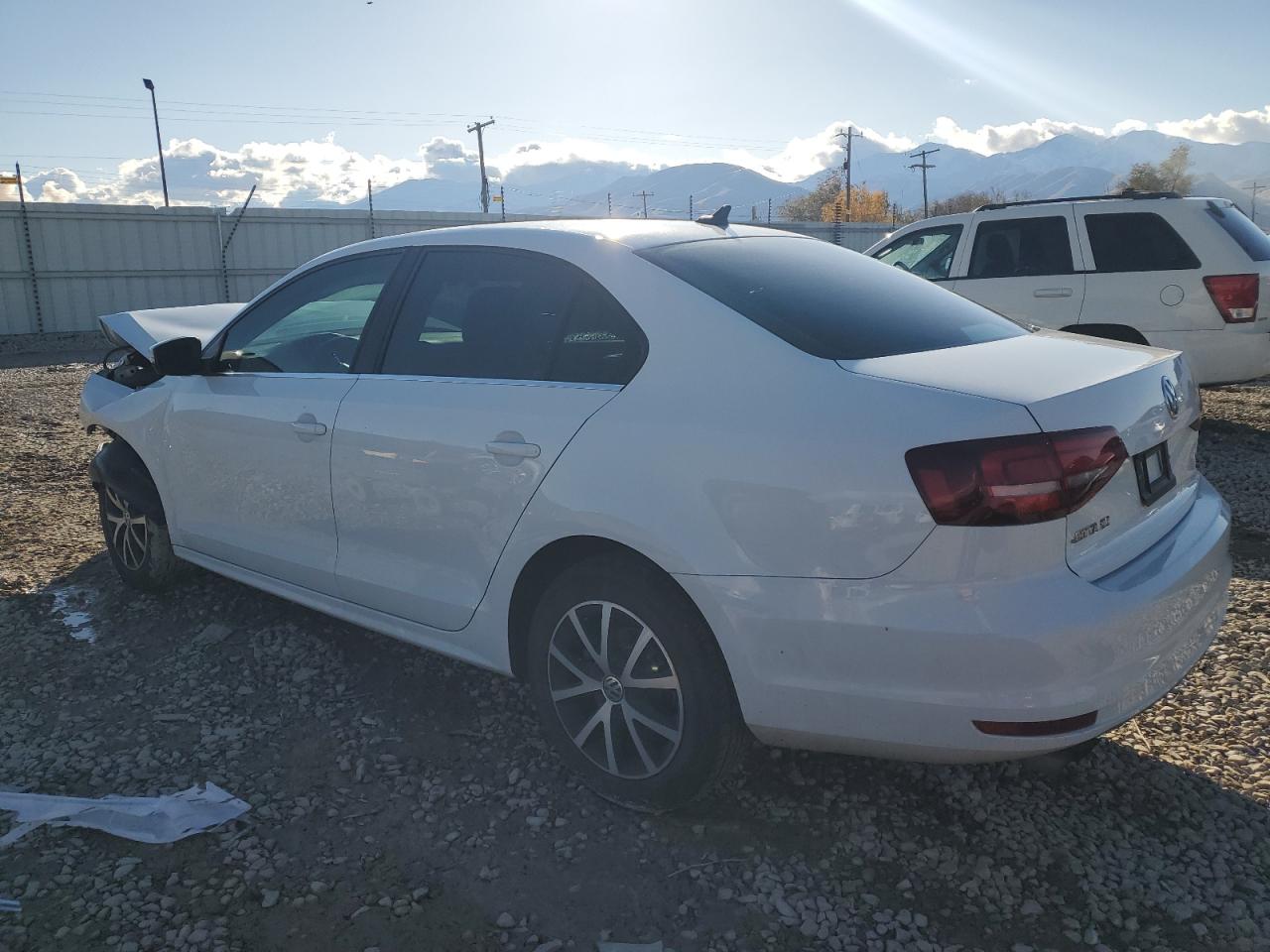 Image 2 of 2017 VOLKSWAGEN JETTA SE 2017 with VIN 3VWB67AJ7HM332207