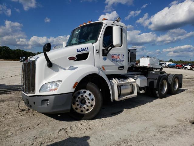 Obraz 2 z 2020 PETERBILT 579  2020 z VIN 1XPBDP9X5LD719911
