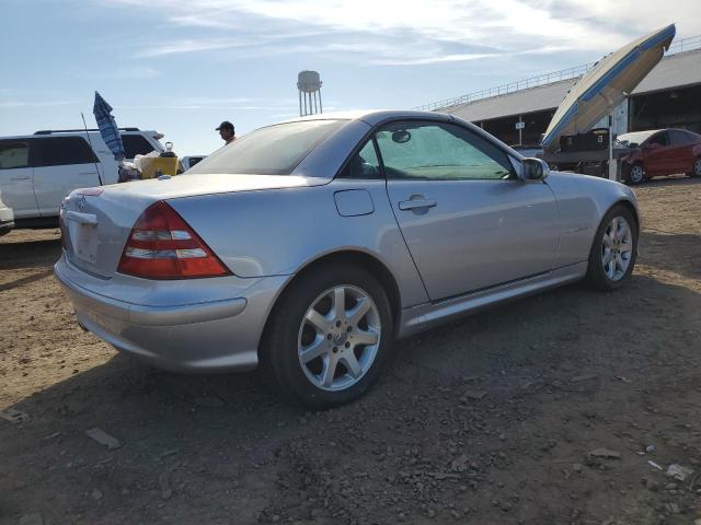 Image 3 of 2002 MERCEDES-BENZ SLK 230 KOMPRESSOR 2002 with VIN WDBKK49F22F262859