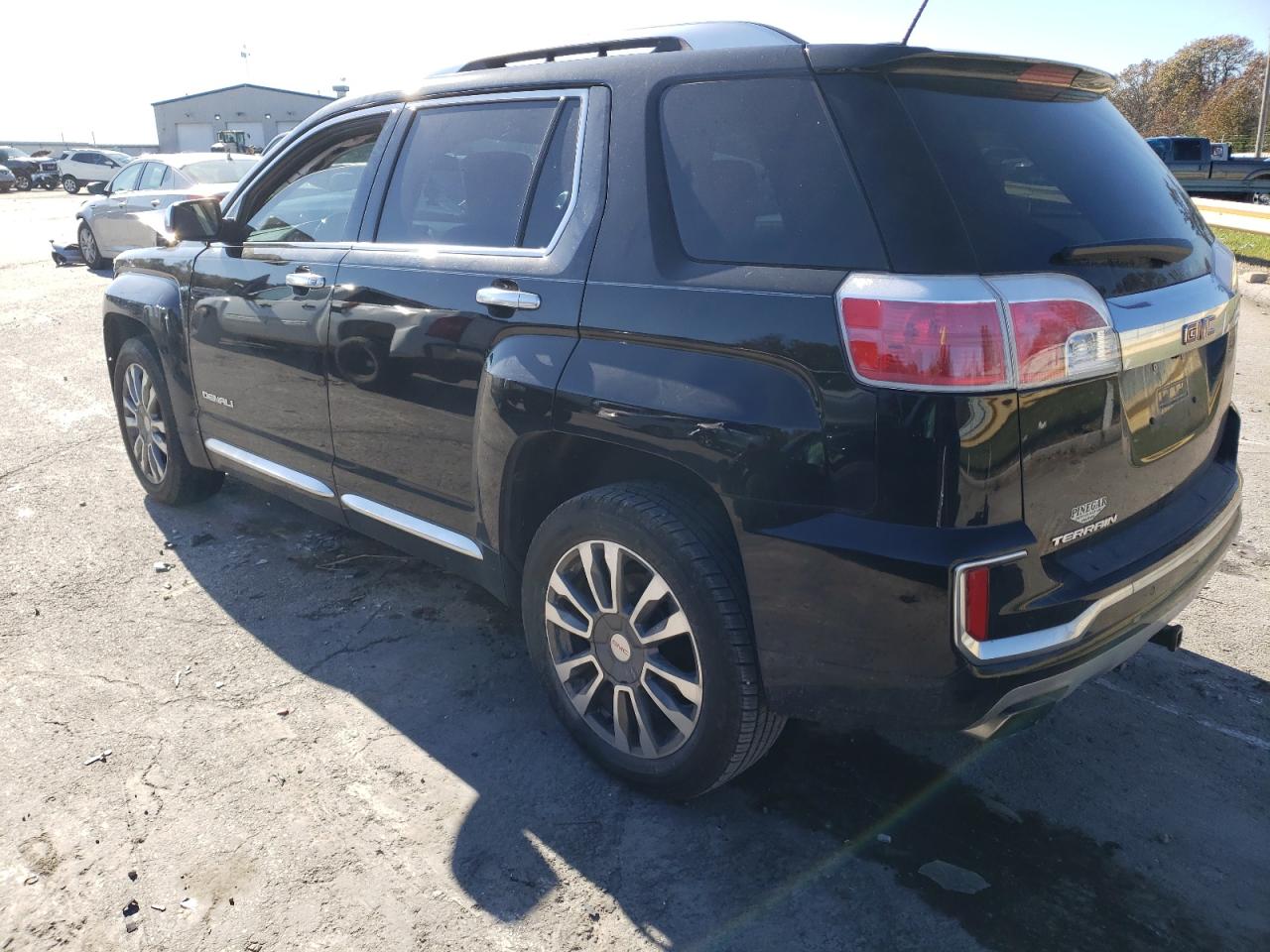 Obraz 2 z 2017 GMC TERRAIN DENALI 2017 z VIN 2GKFLRE35H6283799