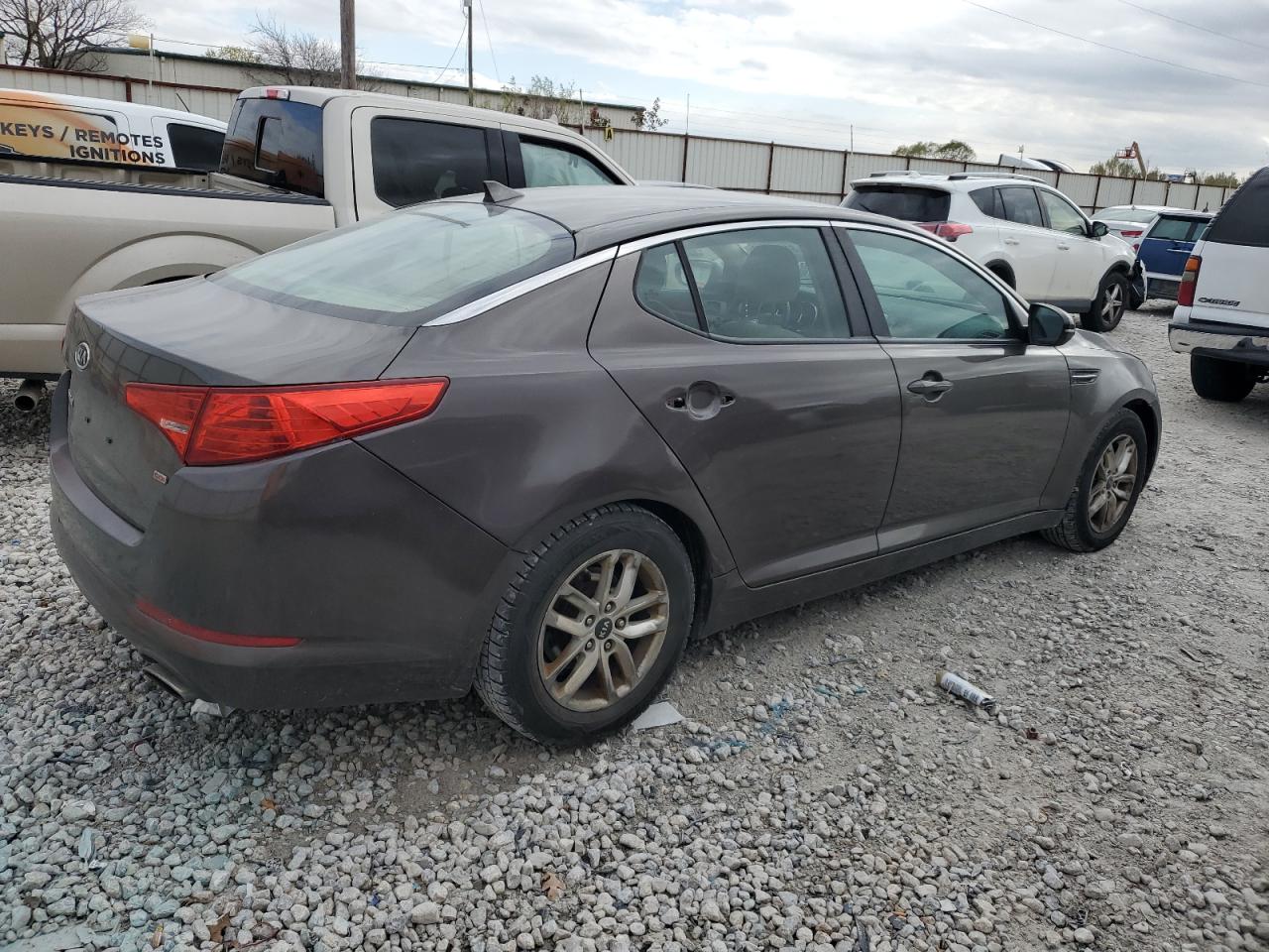 Изображение 3 2011 KIA OPTIMA LX 2011 с VIN KNAGM4A75B5061255