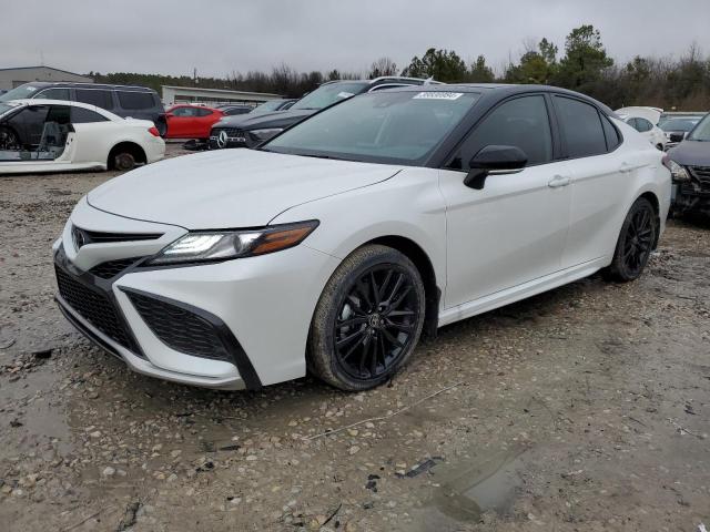 Obraz 1 z 2024 TOYOTA CAMRY XSE 2024 z VIN 4T1K61AK2RU223929