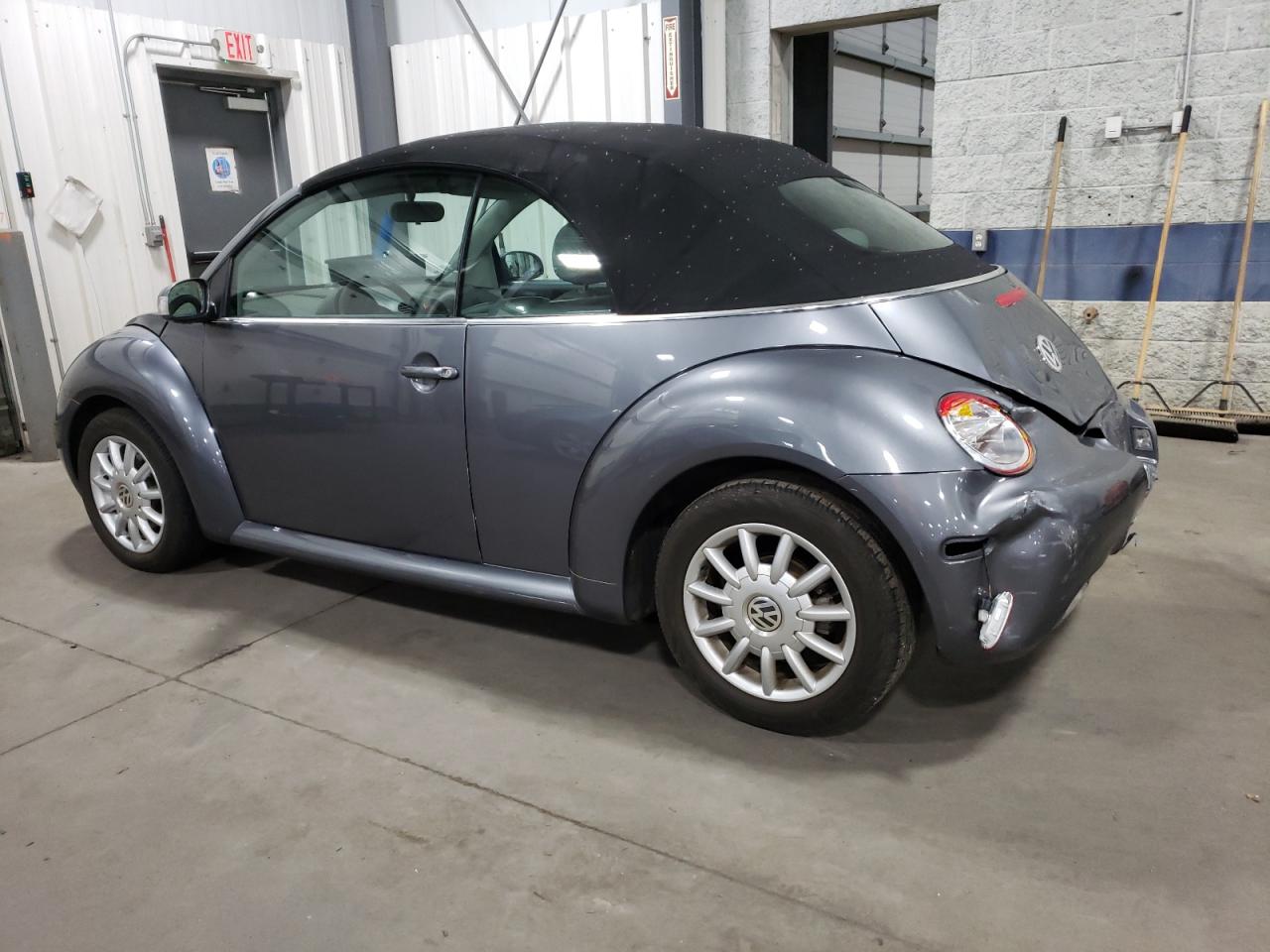 Image 2 of 2005 VOLKSWAGEN NEW BEETLE GLS 2005 with VIN 3VWCM31Y85M308459