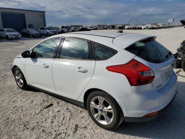 Image 2 of 2014 FORD FOCUS SE 2014 with VIN 1FADP3K22EL362212