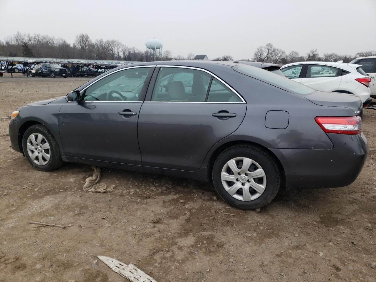 Image 2 of 2011 TOYOTA CAMRY BASE 2011 with VIN 4T1BF3EK1BU732423