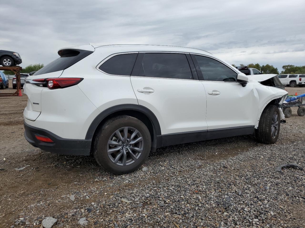 Image 3 of 2022 MAZDA CX-9 TOURING 2022 with VIN JM3TCBCY3N0620728