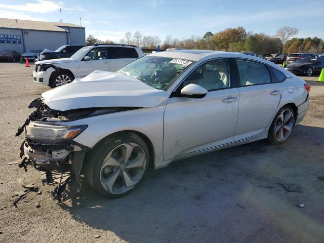 Obraz 1 z 2019 HONDA ACCORD TOURING 2019 z VIN 1HGCV2F99KA000108