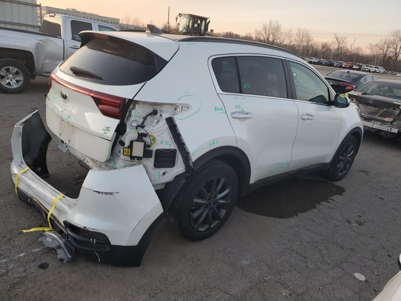 Изображение 3 2020 KIA SPORTAGE S 2020 с VIN KNDP63AC4L7744669