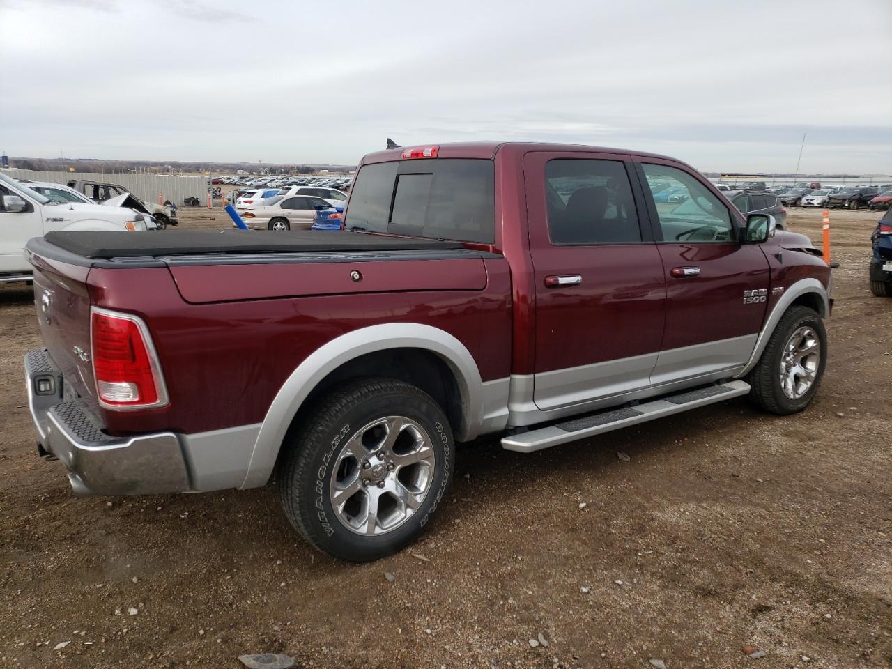 Obraz 3 z 2017 RAM 1500 LARAMIE 2017 z VIN 1C6RR7NT8HS803803