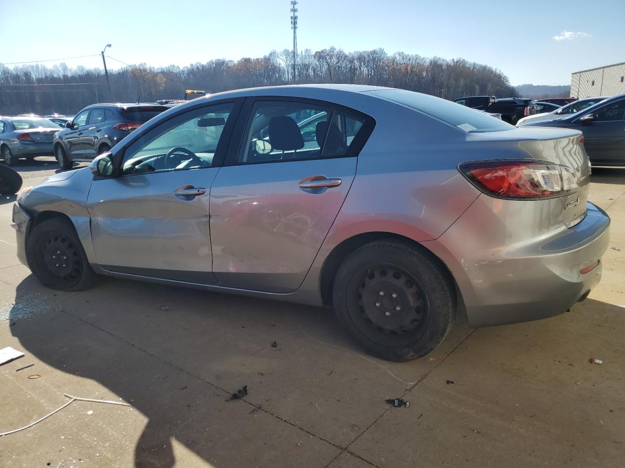 Obraz 2 z 2013 MAZDA 3 I 2013 z VIN JM1BL1TF3D1763524