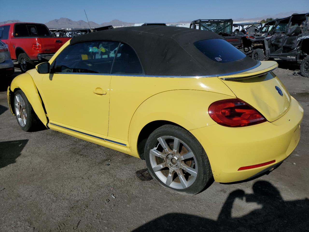 Obraz 2 z 2013 VOLKSWAGEN BEETLE  2013 z VIN 3VW5P7AT9DM804395