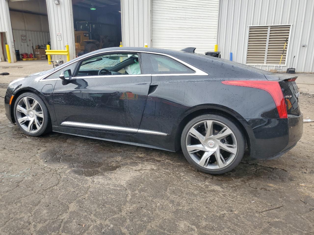 Image 2 of 2014 CADILLAC ELR LUXURY 2014 with VIN 1G6RR1E4XEU600915