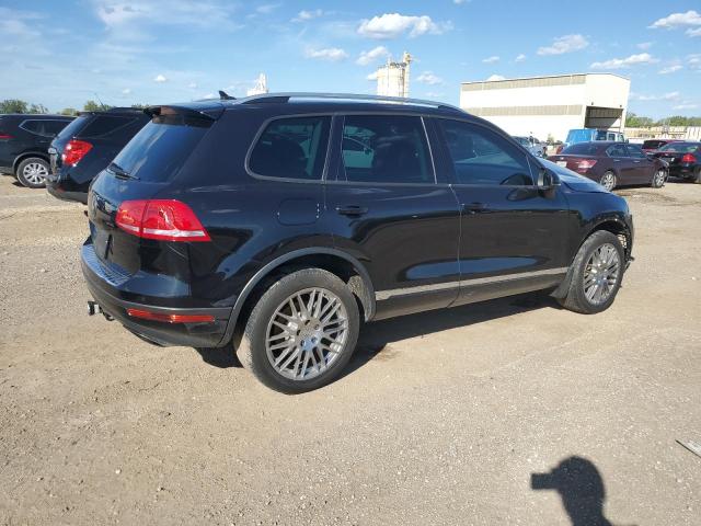 Image 3 of 2016 VOLKSWAGEN TOUAREG SPORT 2016 with VIN WVGEF9BP7GD006461