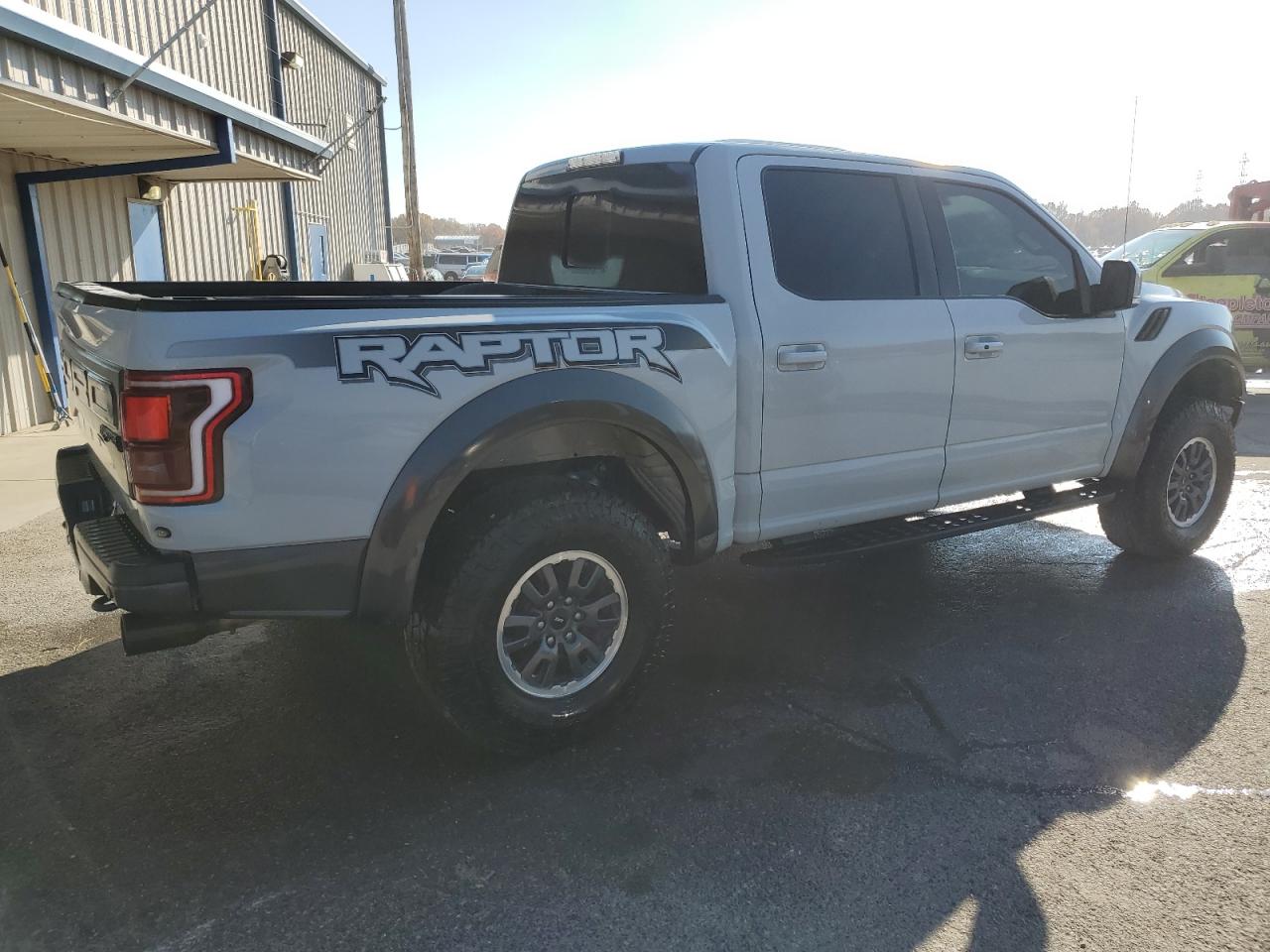 Изображение 3 2017 FORD F150 RAPTOR 2017 с VIN 1FTFW1RG2HFC55627
