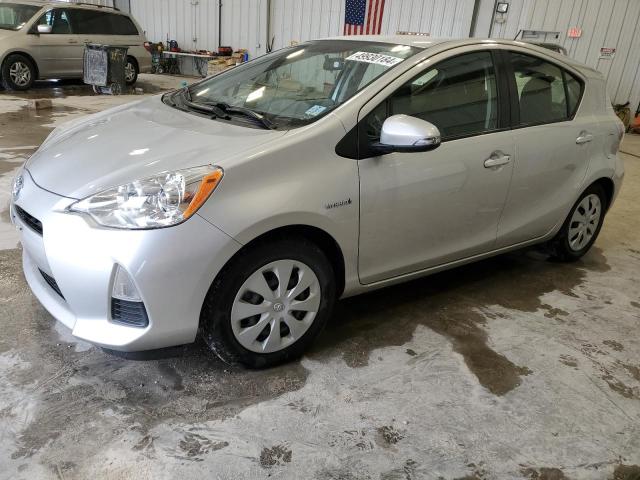 Image 1 of 2013 TOYOTA PRIUS C  2013 with VIN JTDKDTB33D1545549