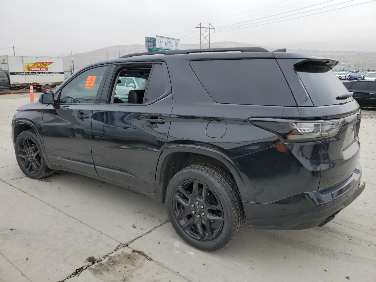 Obraz 2 z 2020 CHEVROLET TRAVERSE PREMIER 2020 z VIN 1GNEVKKW7LJ212808