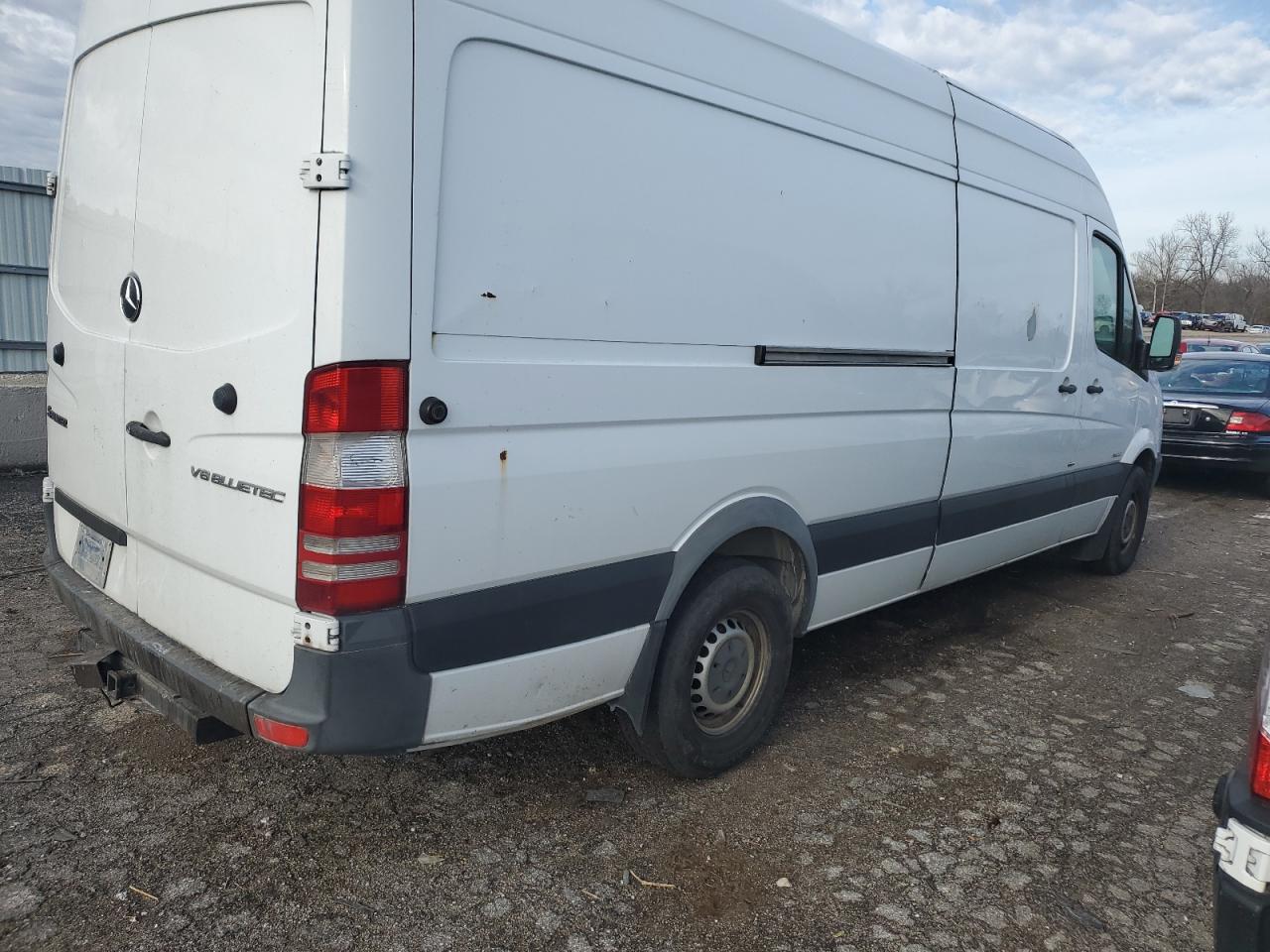 Изображение 3 2015 MERCEDES-BENZ SPRINTER 2500 2015 с VIN WD3PE8CC4FP114081